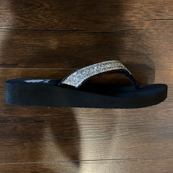 Yellowbox Clear Jennifer Sandal - Picture 2 of 3